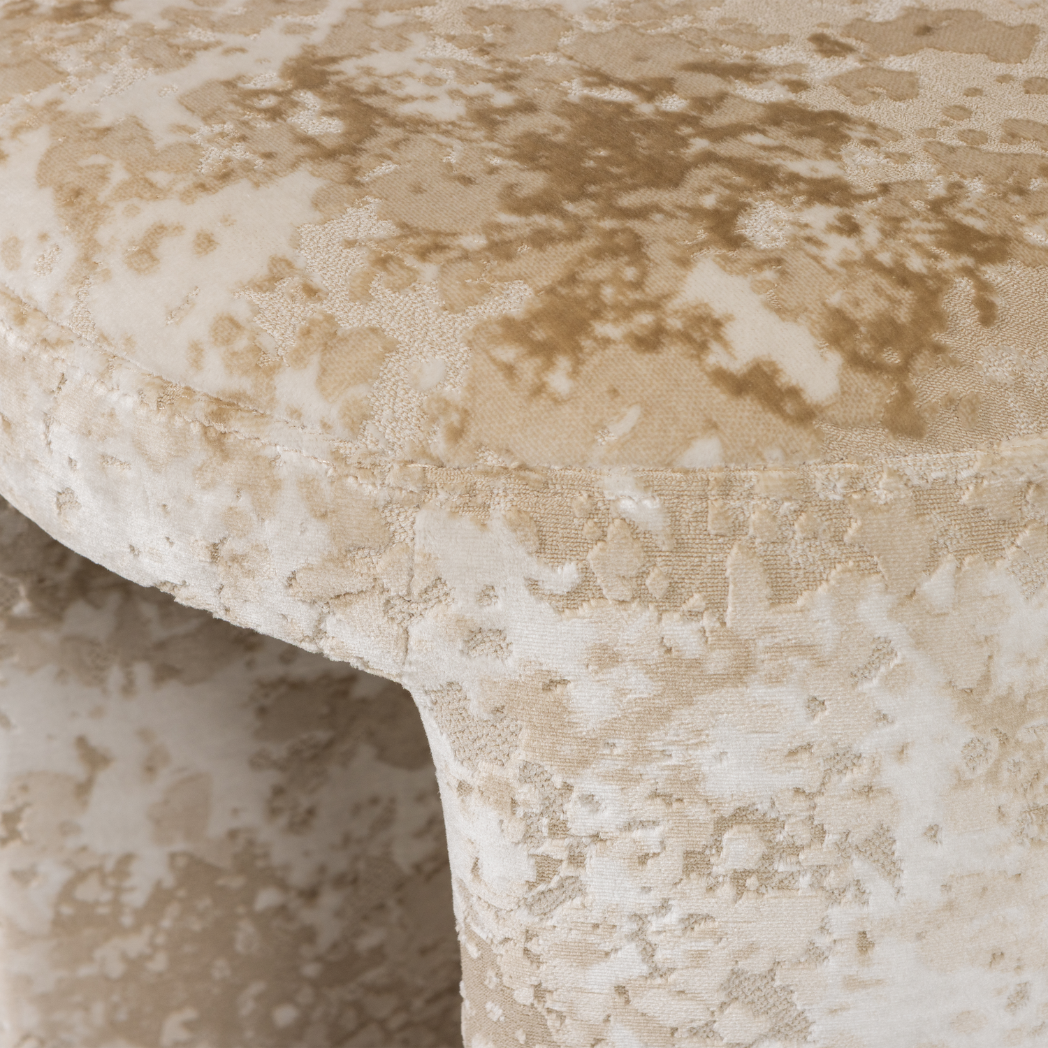 CHARLIE GEPOLSTERTER HOCKER STRUKTURSTOFF BEIGE [fsc] 374979-B – Bild 5