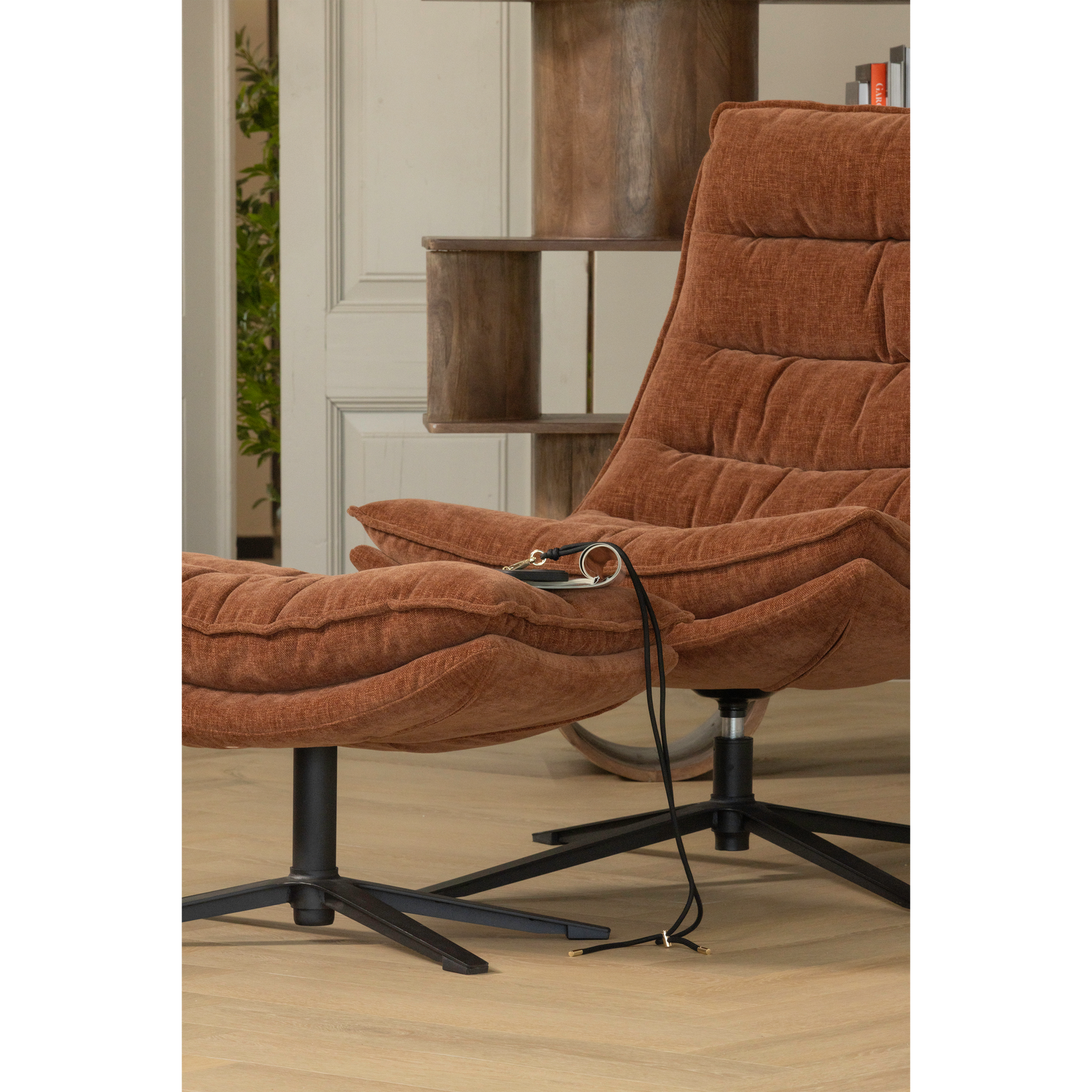 KUBE DREHSESSEL MIT HOCKER BRAUN 377553-B – Bild 3