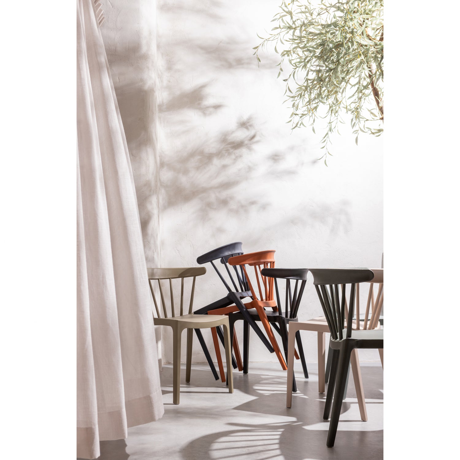 BLISS GARTENSTUHL MIT STANGEN KUNSTSTOFF SCHWARZ 378634-Z – Bild 3